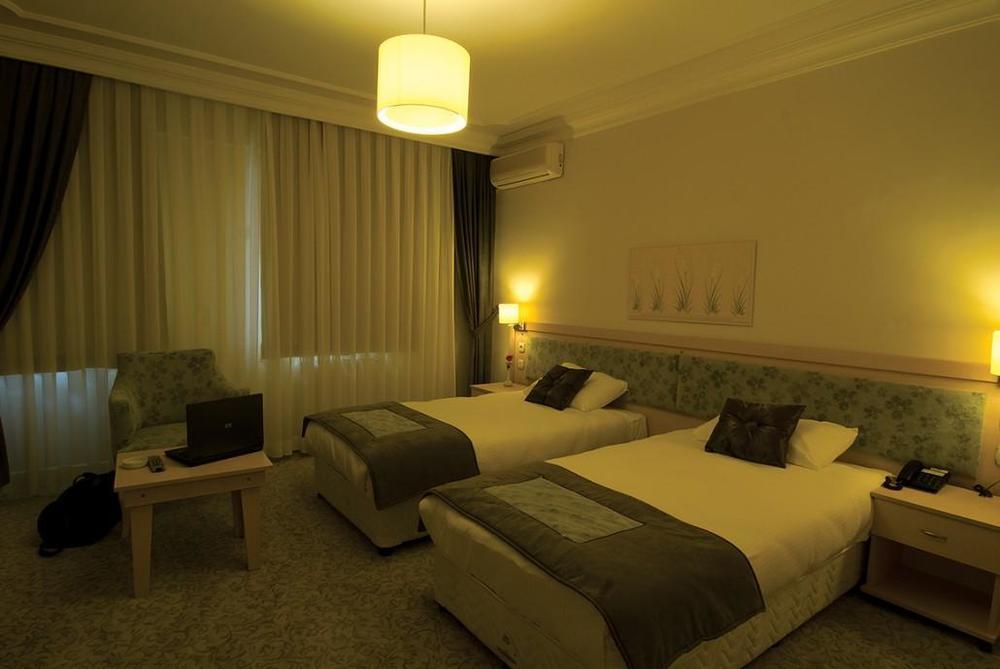 Simsek Hotel 3*